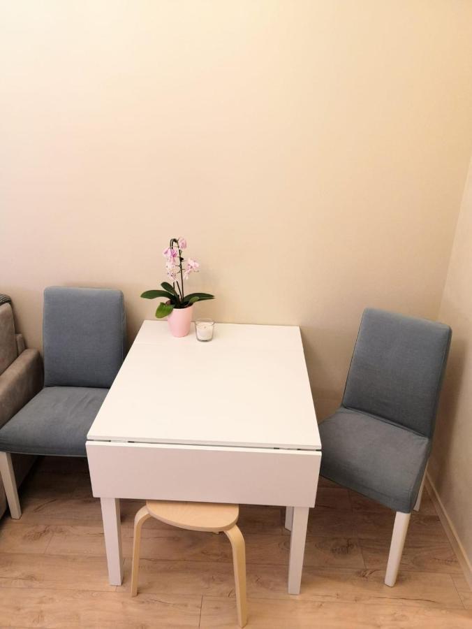 ריגה Cosy One Seperate Bedroom Apartment In City Center, Perfect For Family Trip. מראה חיצוני תמונה